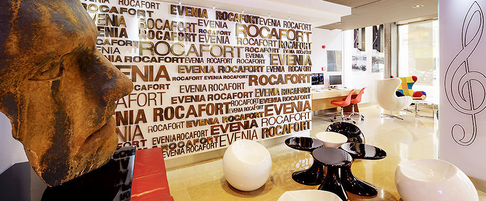 Evenia Rocafort - Stylish design and an excellent location in beautiful Barcelona. - Barcelona, Spain