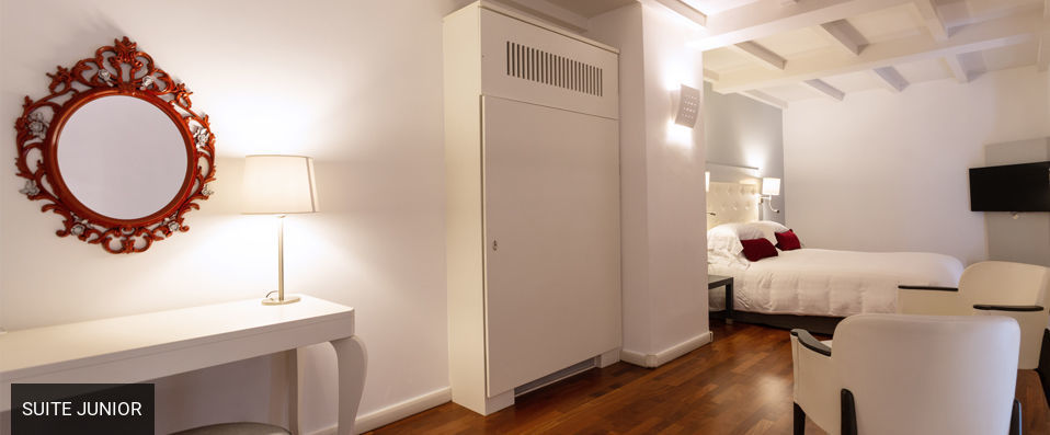 Palazzo Caracciolo Napoli MGallery by Sofitel ★★★★ - History and contemporary comforts combine for Neopolitan palatial elegance. - Naples, Italy