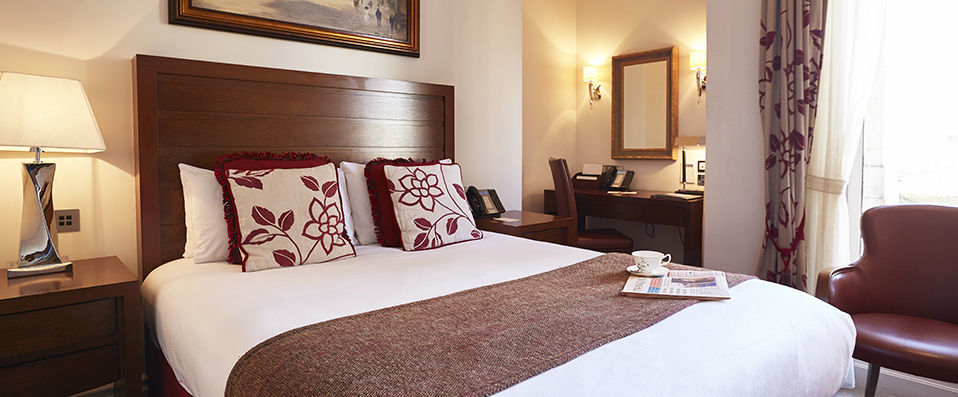 Royal Horseguards Hotel ★★★★★ Walking Tour & Thames River Cruise - Ornate Victorian decoration in an iconic London location. - London, United Kingdom