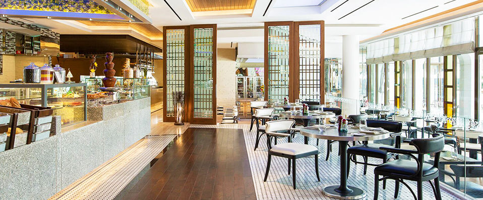 Le Meridien Abu Dhabi ★★★★★ - Quintessential Abu Dhabi luxury in an iconic setting. - Abu Dhabi, United Arab Emirates