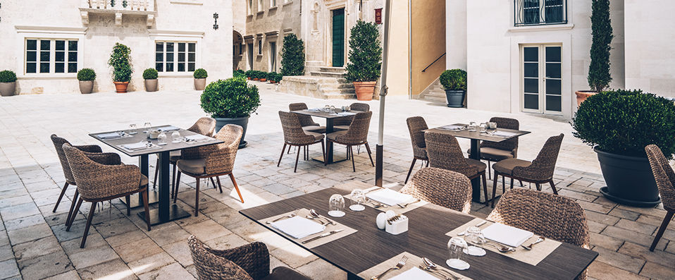 Heritage Grand Perast ★★★★★ - Glittering history and understated luxury in beautiful Perast. - Perast, Montenegro