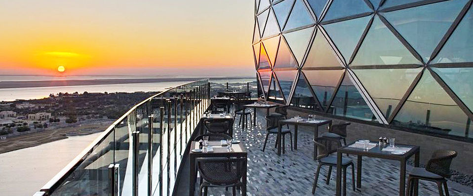 Andaz Capital Gate Abu Dhabi - a concept by Hyatt ★★★★★ - Luxe & modernité : une adresse design à Abou Dhabi. - Abou Dhabi, Émirats arabes unis