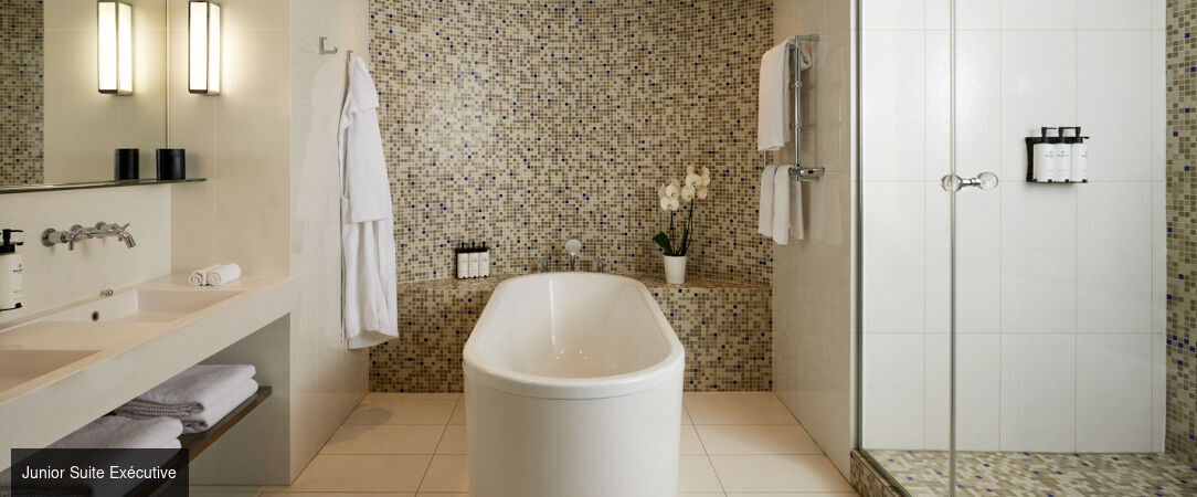 Sofitel Paris Arc de Triomphe ★★★★★ - Adresse élégante et bistronomique dans l’écrin prestigieux des Champs-Élysées. - Paris, France