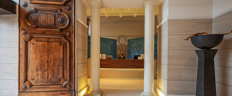 Luxe Rose Garden Hotel ★★★★ - Sophisticated design and spa located in a rose garden in Rome. - Rome, Italy