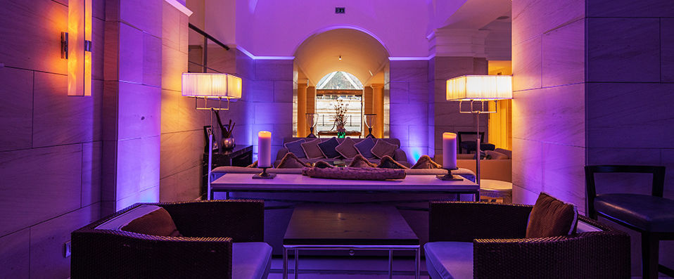 Luxe Rose Garden Hotel ★★★★ - Sophisticated design and spa located in a rose garden in Rome. - Rome, Italy