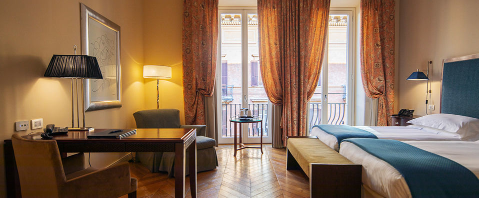 Luxe Rose Garden Hotel ★★★★ - Sophisticated design and spa located in a rose garden in Rome. - Rome, Italy