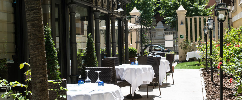 Luxe Rose Garden Hotel ★★★★ - Sophisticated design and spa located in a rose garden in Rome. - Rome, Italy