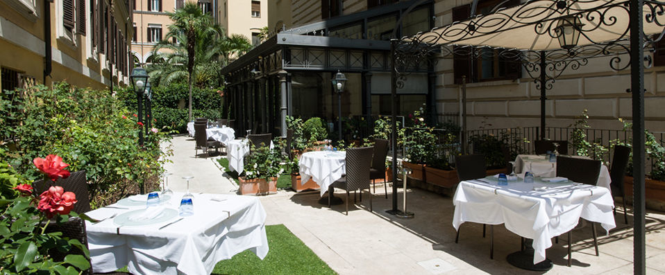 Luxe Rose Garden Hotel ★★★★ - Sophisticated design and spa located in a rose garden in Rome. - Rome, Italy