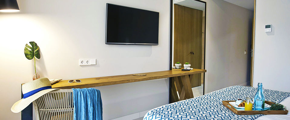 Ona Hotels Sóller Bay - Adults Only ★★★★ - Sample Mallorca’s laid-back lifestyle with views over Soller Bay. - Palma de Mallorca, Spain