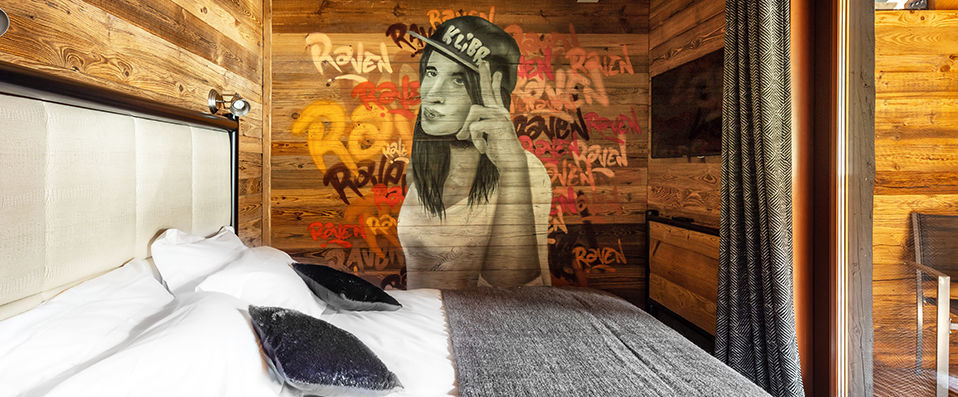 Chalet Raven ★★★★ - Intimate chalet setting at the foot of the best skiing in the Alps. - Tignes, France