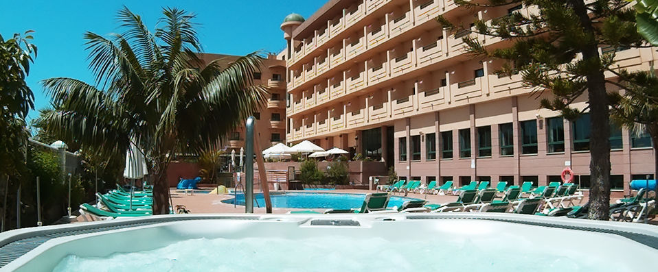 Hotel Victoria Playa ★★★★ - A family-friendly resort by the glorious seashore of the Tropical Coast. - Granada, Spain