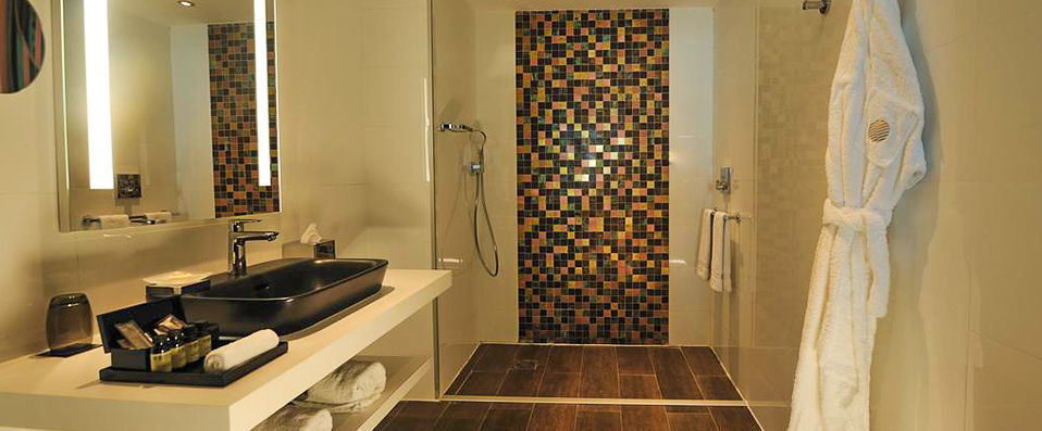Pullman Dakar Teranga ★★★★★ - Five-star opulence in a culturally vibrant capital. - Dakar, Senegal