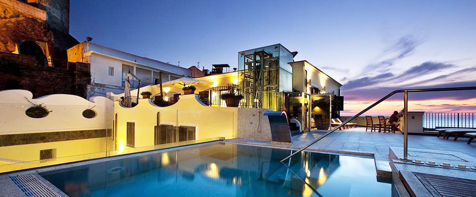 Hotel Villa Carolina ★★★★ - Discover the Italian ‘dolce vita’ during a peaceful retreat. - Naples, Italy