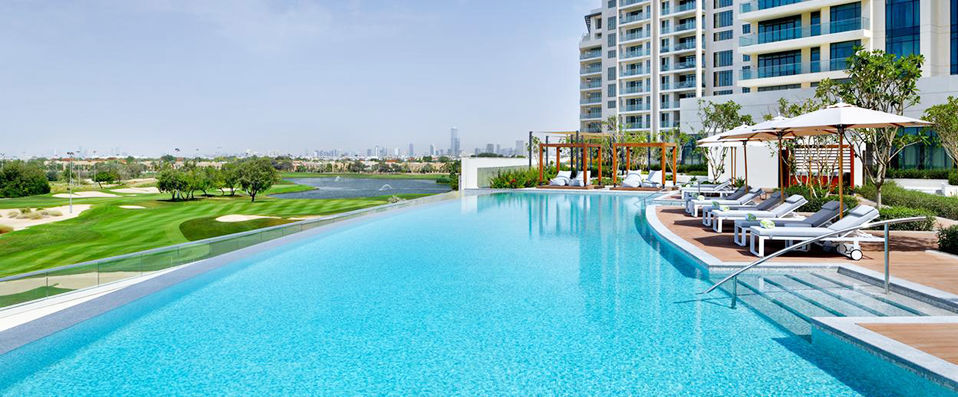 Vida Emirates Hills ★★★★ - A chic escape, overlooking a golf course, in an exclusive neighbourhood. - Dubai, United Arab Emirates
