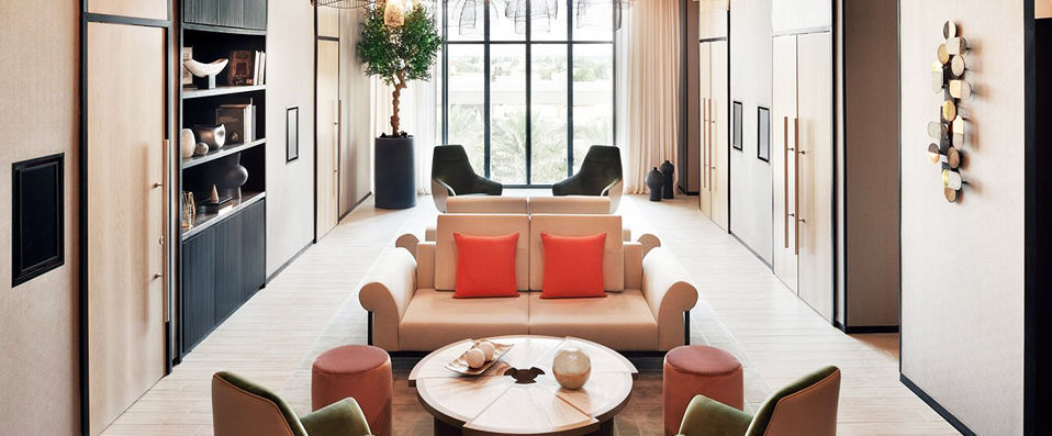 Vida Emirates Hills ★★★★ - A chic escape, overlooking a golf course, in an exclusive neighbourhood. - Dubai, United Arab Emirates