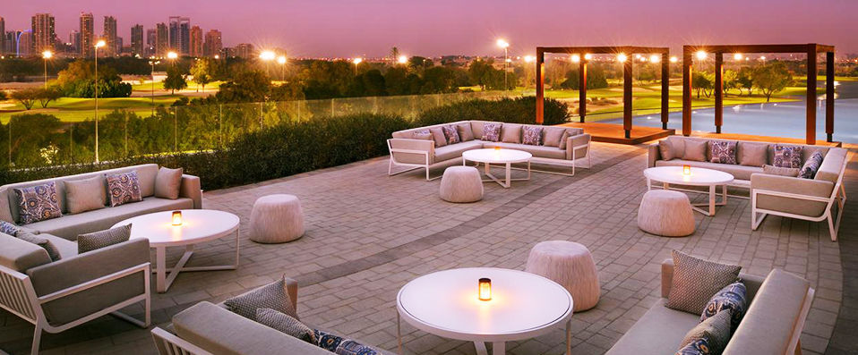 Vida Emirates Hills ★★★★ - A chic escape, overlooking a golf course, in an exclusive neighbourhood. - Dubai, United Arab Emirates