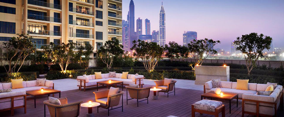 Vida Emirates Hills ★★★★ - A chic escape, overlooking a golf course, in an exclusive neighbourhood. - Dubai, United Arab Emirates