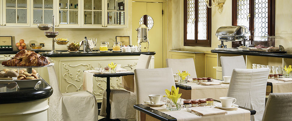 Maison Venezia UNA Esperienze - An elegant and authentic stay in the heart of Venice. - Venice, Italy