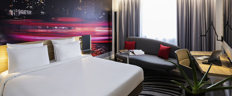 Novotel Bordeaux Centre ★★★★ - Last Minute - A contemporary hotel located in the vibrant city centre. - Bordeaux, France