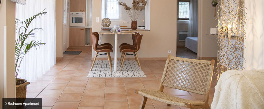 La Bastide des Bourguets - Wonderfully tranquil stay surrounded by lavender fields and mountains. - Provence, France