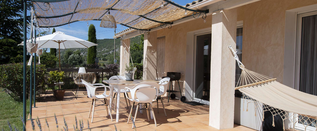 La Bastide des Bourguets - Wonderfully tranquil stay surrounded by lavender fields and mountains. - Provence, France