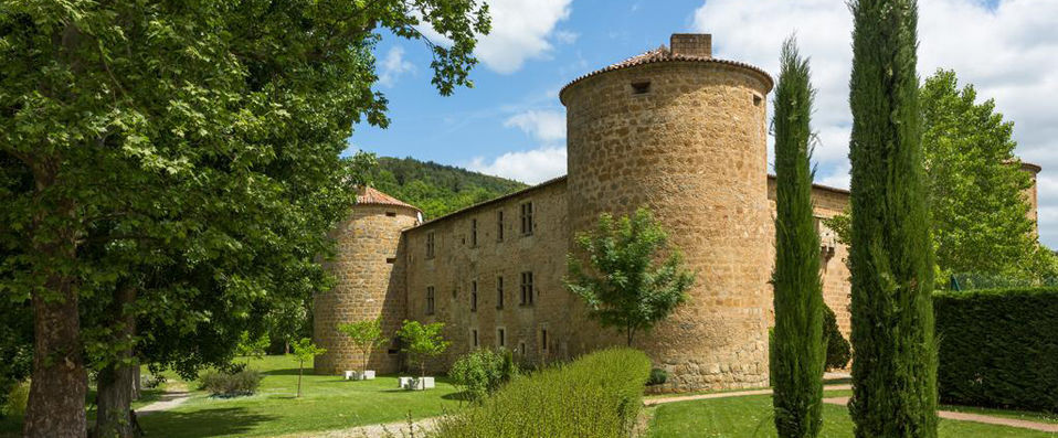 Château des Ducs de Joyeuse ★★★★ - A romantic retreat steeped in history and immersed in nature. - Occitanie, France