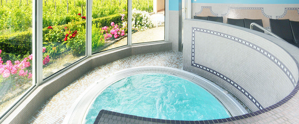 Château Hôtel Grand Barrail ★★★★★ - <font color="#a4374a">VeryExtra:</font>five-star stay + visite to a Saint-Emilion Grand Cru Classified winery - Saint-Émilion, France