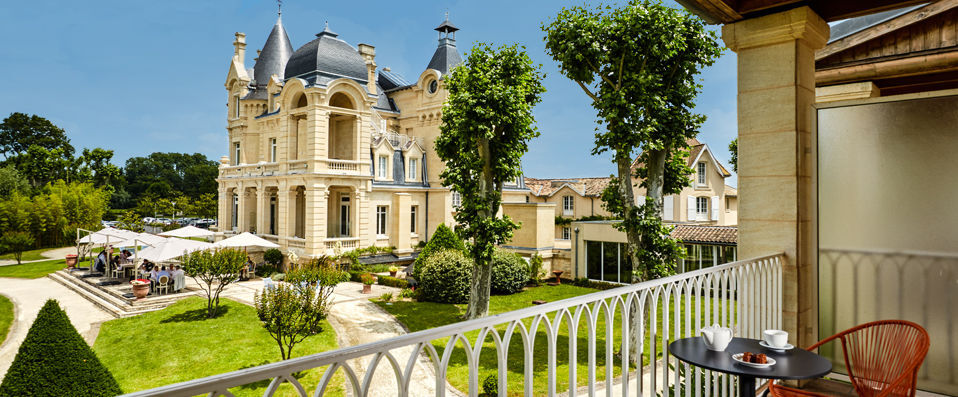 Château Hôtel Grand Barrail ★★★★★ - <font color="#a4374a">VeryExtra:</font>five-star stay + visite to a Saint-Emilion Grand Cru Classified winery - Saint-Émilion, France