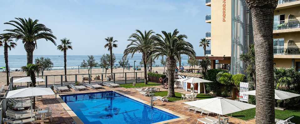 Hotel Monterrey Roses by Pierre & Vacances ★★★★ - An authentic seafront stay in the peaceful town of Roses. - Roses, Spain