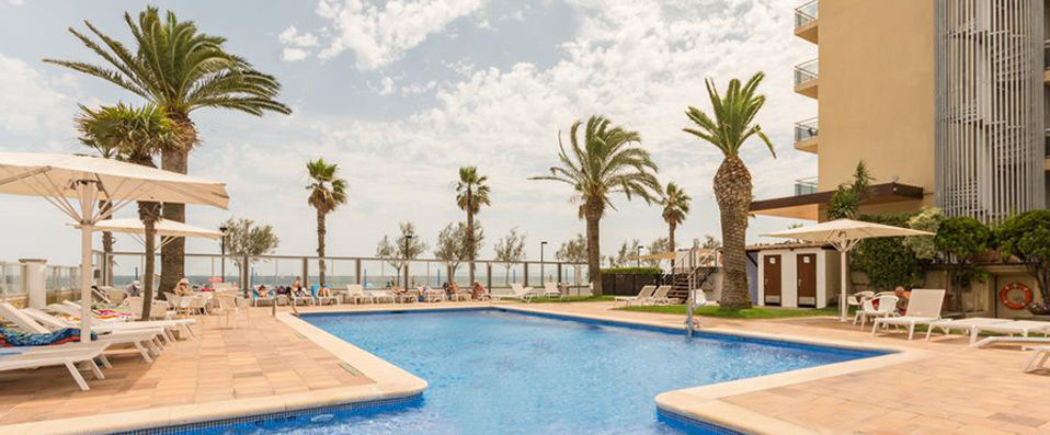 Hotel Monterrey Roses by Pierre & Vacances ★★★★ - An authentic seafront stay in the peaceful town of Roses. - Roses, Spain