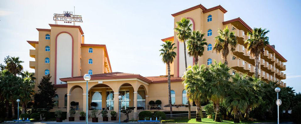 Ohtels La Hacienda ★★★★ - An unforgettable beach holiday on Spain’s Golden Coast. - Costa Dorada, Spain