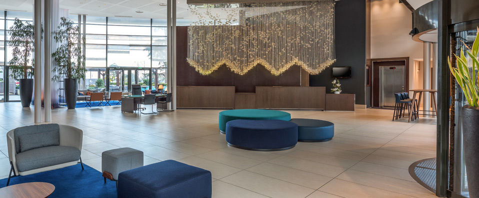 Hilton Evian-Les-Bains ★★★★ - Rest and relaxation on Lake Geneva’s sparkling shores. - Évian-Les-Bains, France