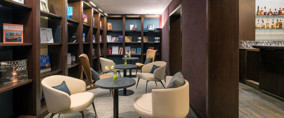Hilton Evian-Les-Bains ★★★★ - Rest and relaxation on Lake Geneva’s sparkling shores. - Évian-Les-Bains, France