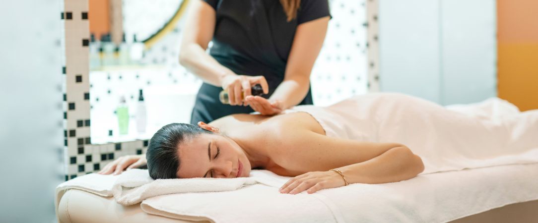 Renaissance Paris République Hôtel & Spa ★★★★★ - La magie parisienne dans un hôtel luxueux au cœur du 10e arrondissement. - Paris, France