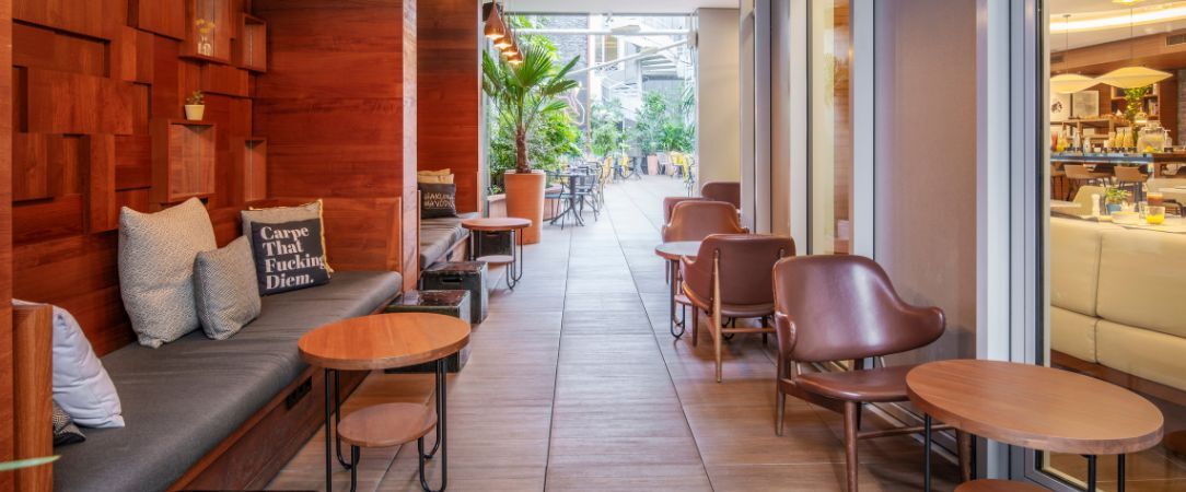 Renaissance Paris République Hôtel & Spa ★★★★★ - La magie parisienne dans un hôtel luxueux au cœur du 10e arrondissement. - Paris, France