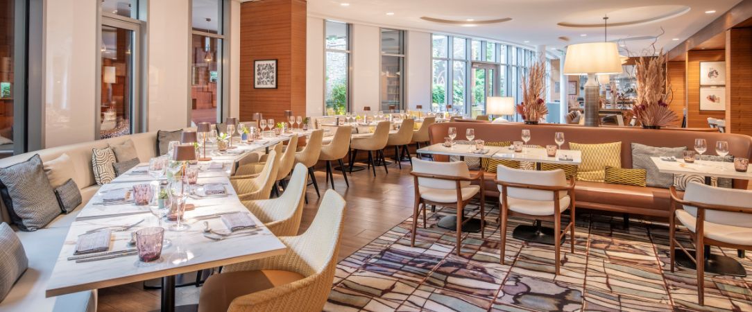 Renaissance Paris République Hôtel & Spa ★★★★★ - La magie parisienne dans un hôtel luxueux au cœur du 10e arrondissement. - Paris, France