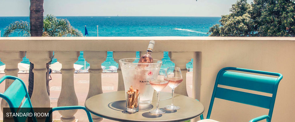 Mercure Nice Marché aux Fleurs ★★★★ - Discover the charm of the French Riviera from this elegant, beachfront address. - Nice, France