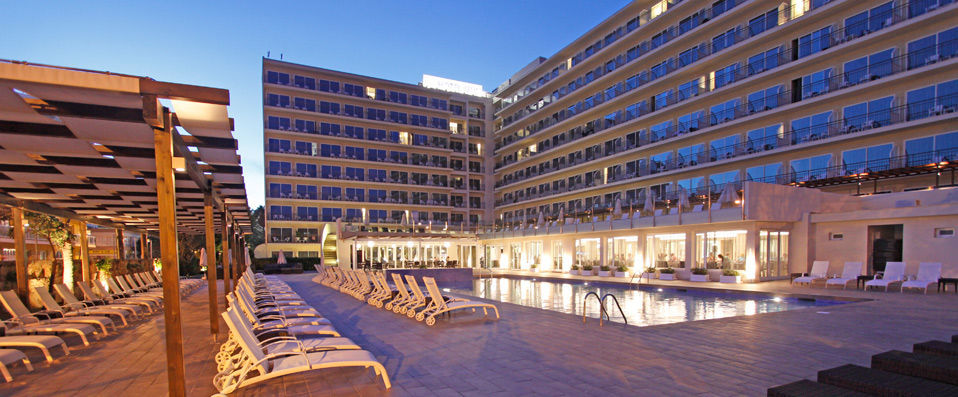 Hotel Java ★★★★ - Beach-front luxury on the charming island of Mallorca. - Palma de Mallorca, Spain
