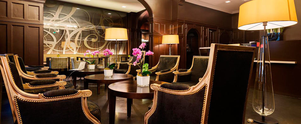 Hôtel Chambellan Morgane - A romantic getaway in the Parisian city of love - Paris, France