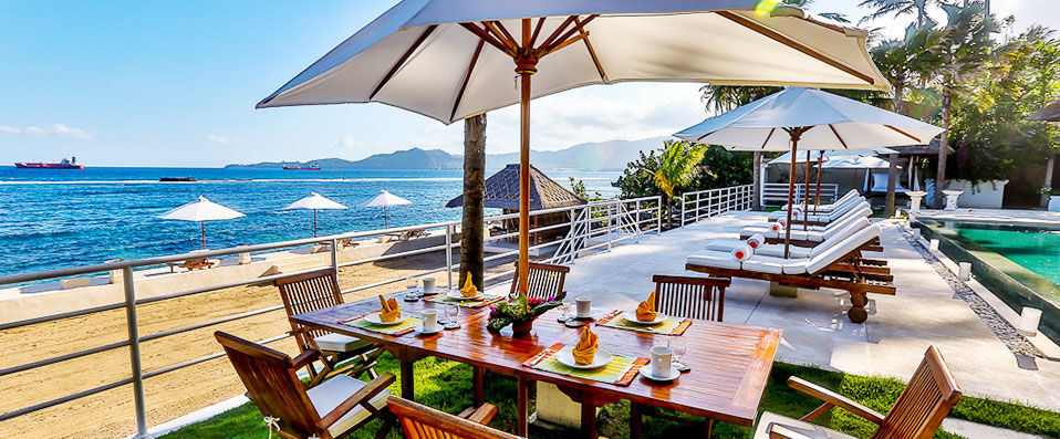 Villa Jukung - Par Sarah Parot, correspondante VeryChic - Bali, Indonésie