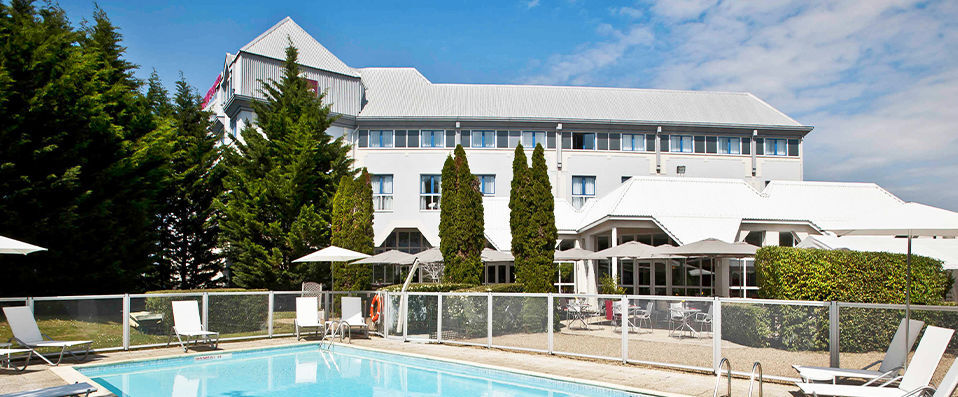 Mercure Tours Nord ★★★★ - Wind down in the charming French city brimming with history. - Tours, France