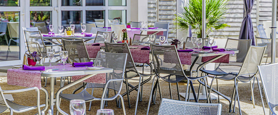 Mercure Tours Nord ★★★★ - Wind down in the charming French city brimming with history. - Tours, France
