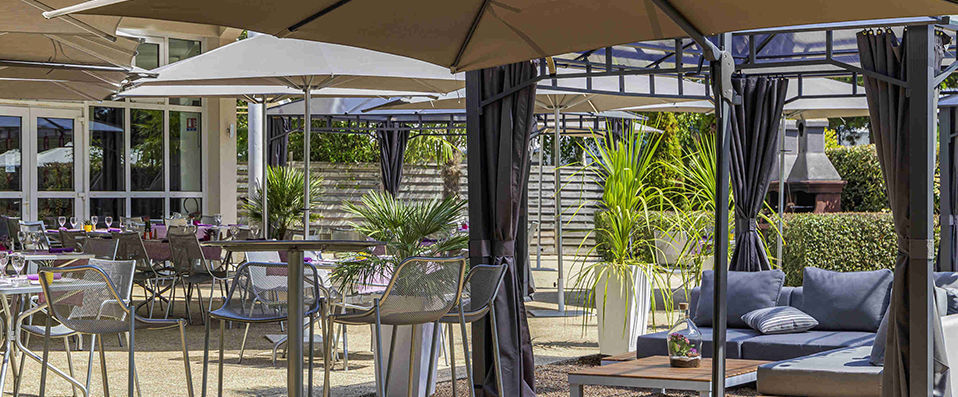 Mercure Tours Nord ★★★★ - Wind down in the charming French city brimming with history. - Tours, France