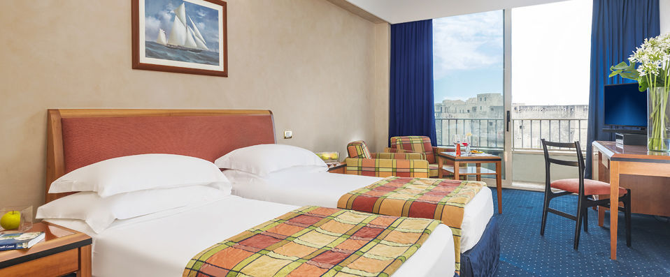 Hotel Royal Continental ★★★★ - Treat your taste buds and eyes to the incredible city of Naples - Naples, Italy