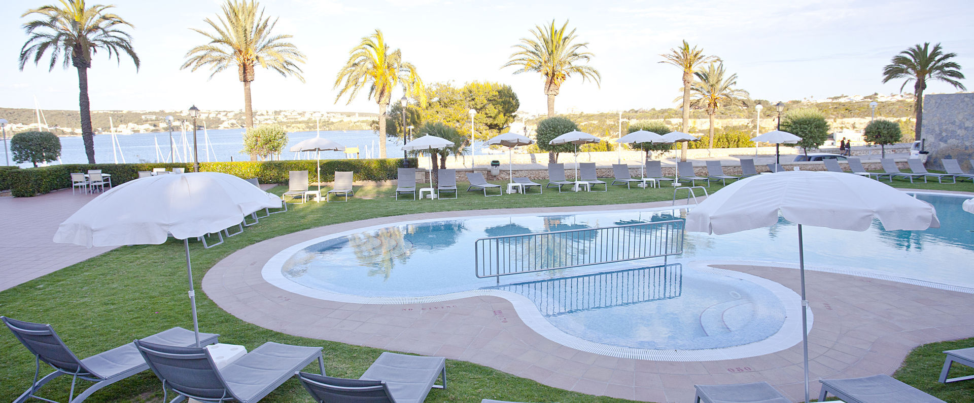 Hotel Port Mahón ★★★★ - A clifftop hotel with harbour views in the magnificent Mahón. - Menorca, Spain