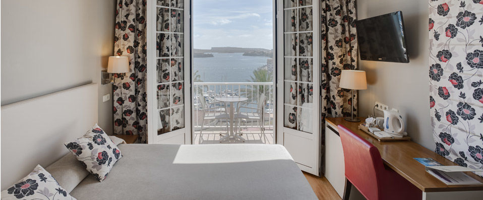 Hotel Port Mahón ★★★★ - A clifftop hotel with harbour views in the magnificent Mahón. - Menorca, Spain