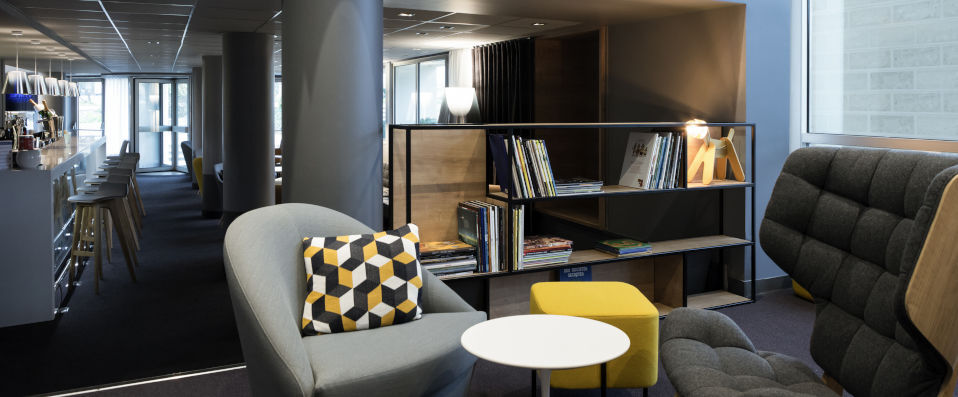 Novotel Château de Versailles ★★★★ - Immerse yourself in the tranquility and timeless elegance of Versailles. - Versailles, France