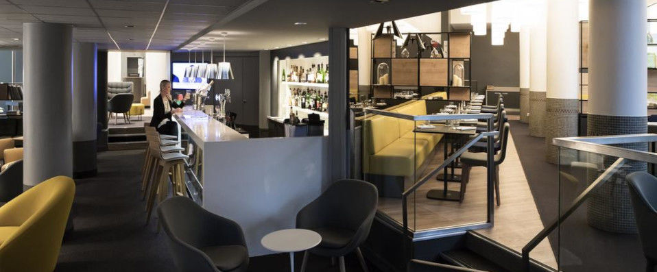 Novotel Château de Versailles ★★★★ - Immerse yourself in the tranquility and timeless elegance of Versailles. - Versailles, France