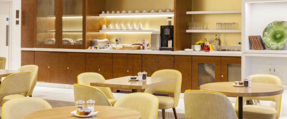 Crowne Plaza London King Cross ★★★★ - A stylish 4-star hotel in the historic capital brimming with cultural diversity. - London, United Kingdom