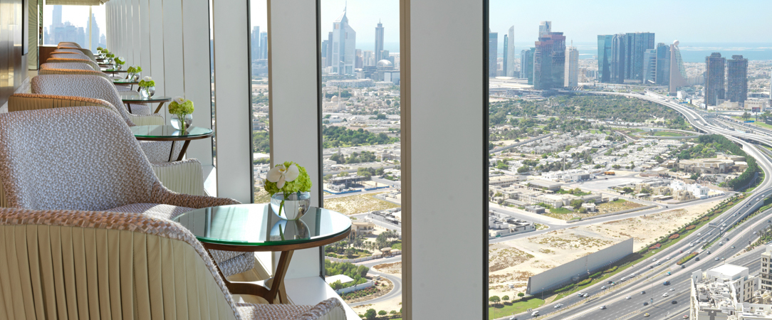 Sofitel Dubai The Obelisk ★★★★★ - Le rêve dubaïote entre Égypte ancienne & art contemporain. - Dubaï, Émirats arabes unis
